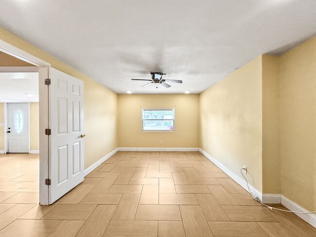 Building Photo - Updated Beautiful Rental Home in Seminole – Great Location!  4bed|2bath