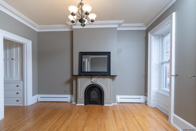 Building Photo - 279.5 Hudson Ave