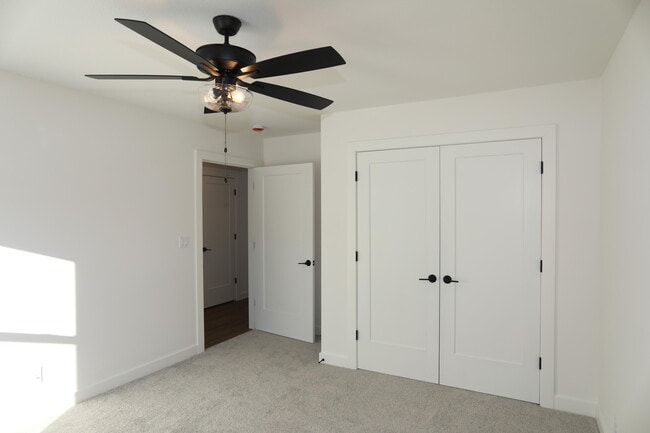 Building Photo - 4400 Royal County Rd