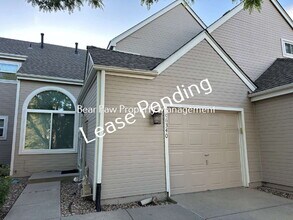 Building Photo - Spacious 3-Bed, 3-Bath Gem in Arvada!"