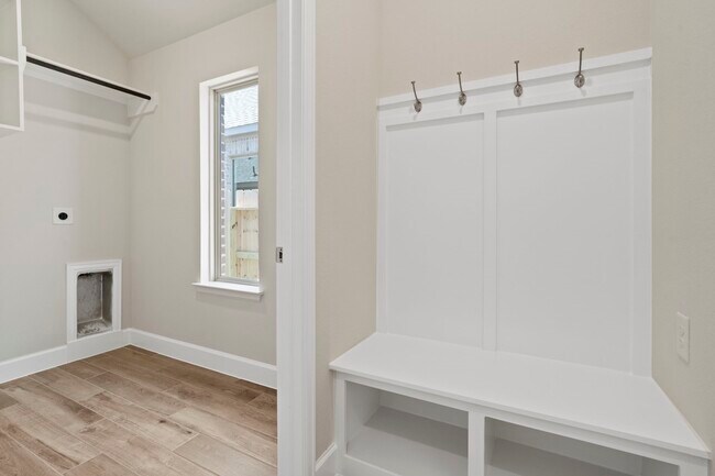 Building Photo - 16314 Rock Hollow Bend Ln