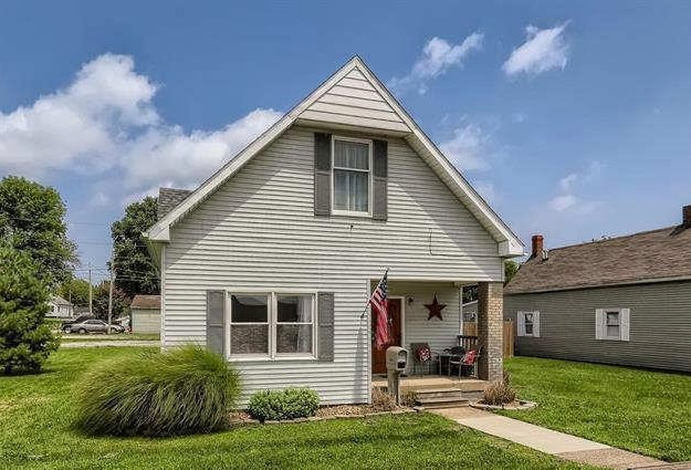 Primary Photo - 3325 Claremont Ave