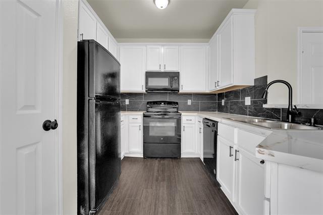 Building Photo - 338 Castleridge Dr