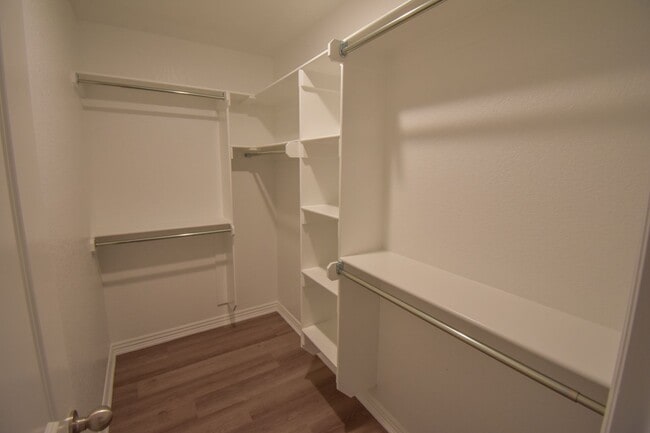 Building Photo - 3 Bedroom 2 Bath Duplex in Prairie Grove!!