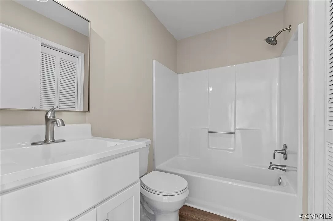 Building Photo - 3805 Dogwood Ave