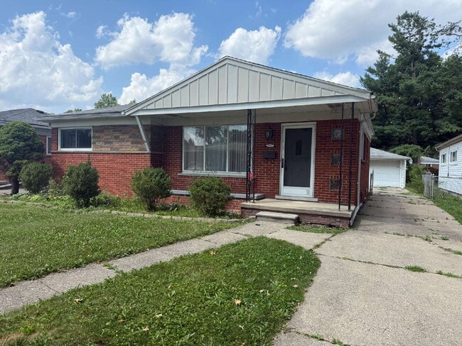 Primary Photo - 20417 Sunnydale St