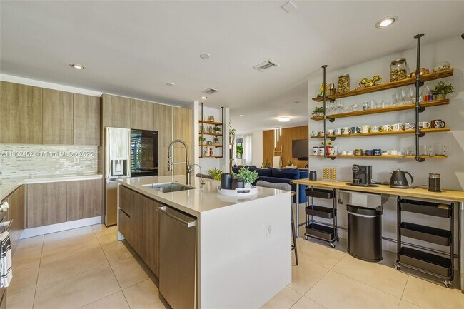 Building Photo - 10359 NW 67th Terrace