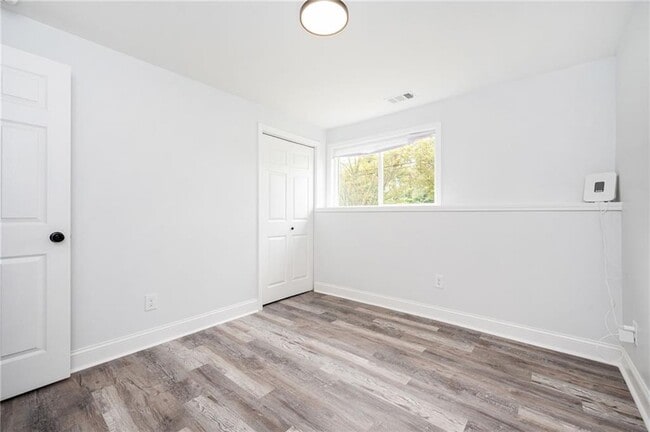 Building Photo - 3801 Hogan Rd SW