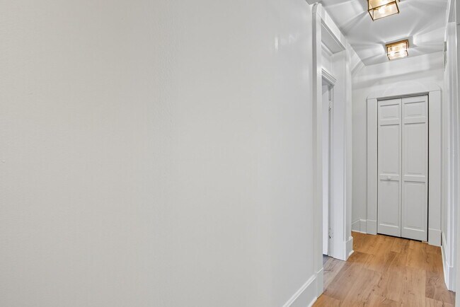 Building Photo - 1448 N Illinois St