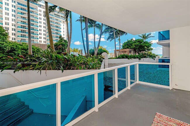 Building Photo - 2301 Collins Ave