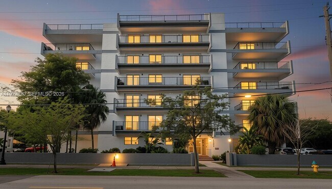 Building Photo - 16508 NE 26th Ave