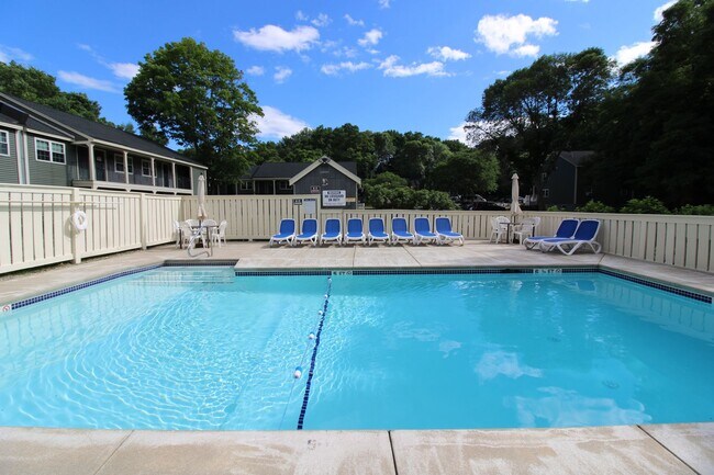 Building Photo - 1 BR/1BA Condo Available- Cricket Brook (D...
