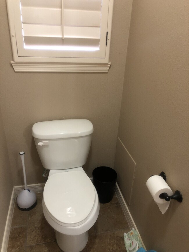 Building Photo - 3132 Tunnel Point Way