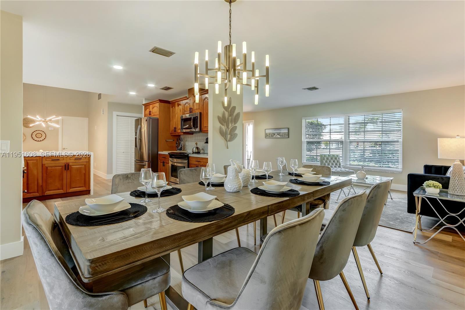 Building Photo - 1130 NW 78th Ter