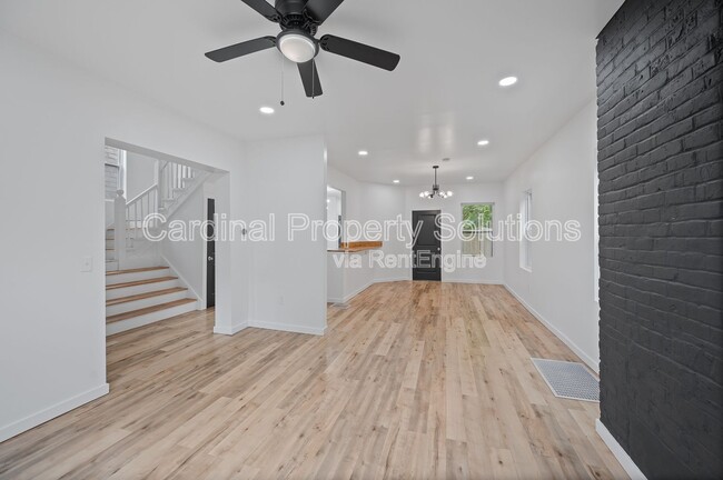 Building Photo - 433 Dorchester Ave