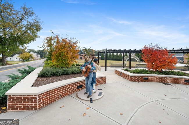 Building Photo - 1012 Davis St