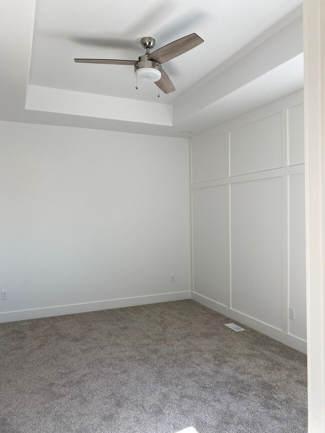 Building Photo - 3 BED, 2.5 BATH TOWNHOME IN SUGAR CITY WITH THE HOA and INTERNET INCLUDED!!