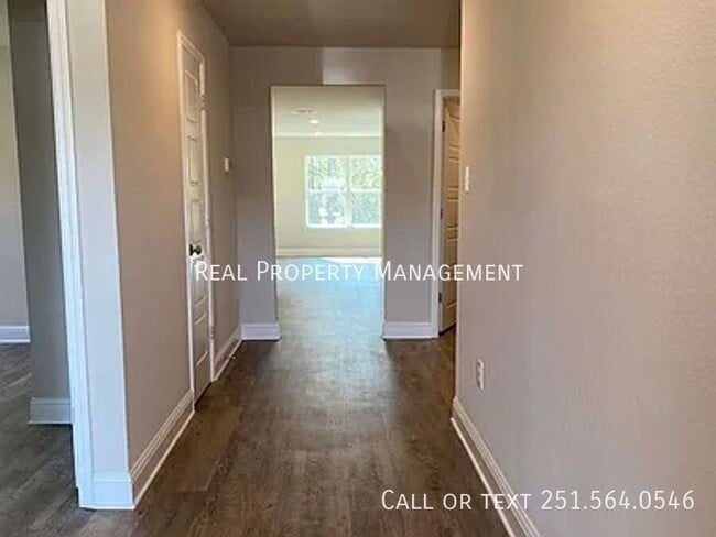 Building Photo - 2552 Thornbury Lp