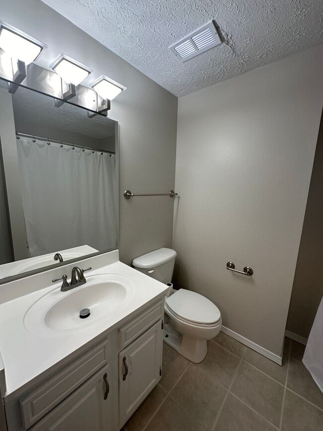 Building Photo - 3BR/2.5BA Townhome for Rent in Middletown - Recently Renovated!