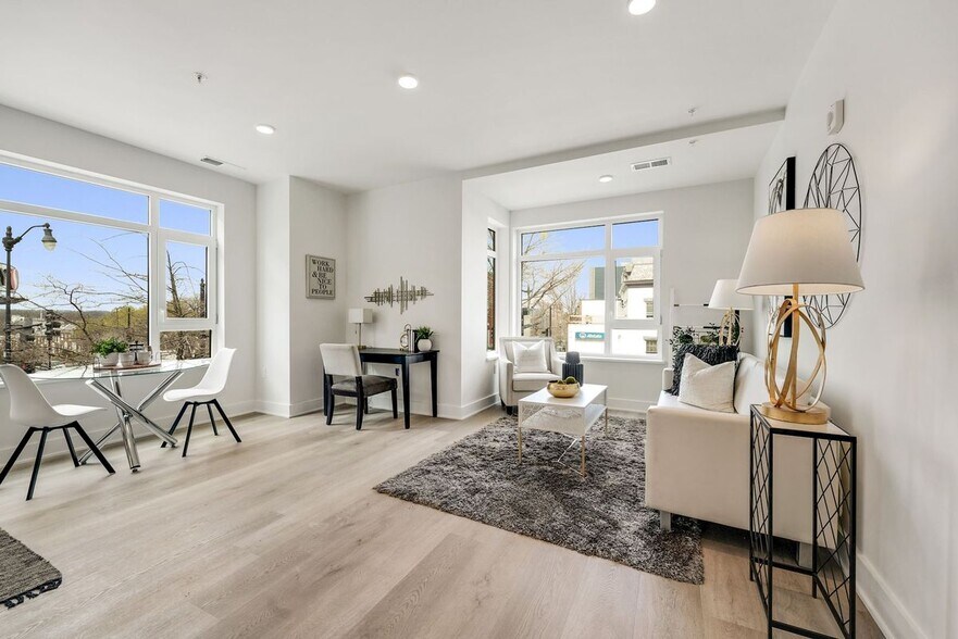 Primary Photo - 3831 Georgia Ave NW