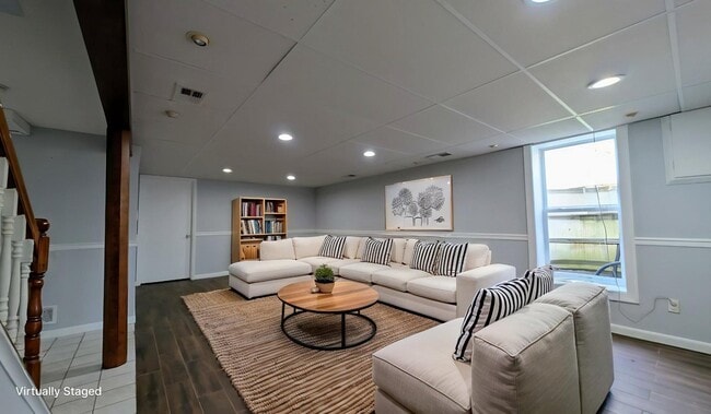 Building Photo - 605 Shirley Manor Rd