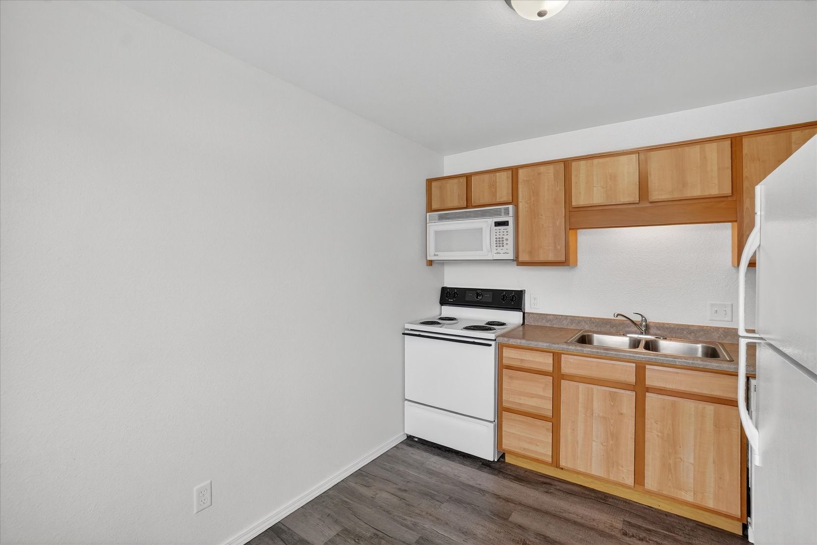 Interior Photo - Rockway Village (Shepherd 33 LLC)