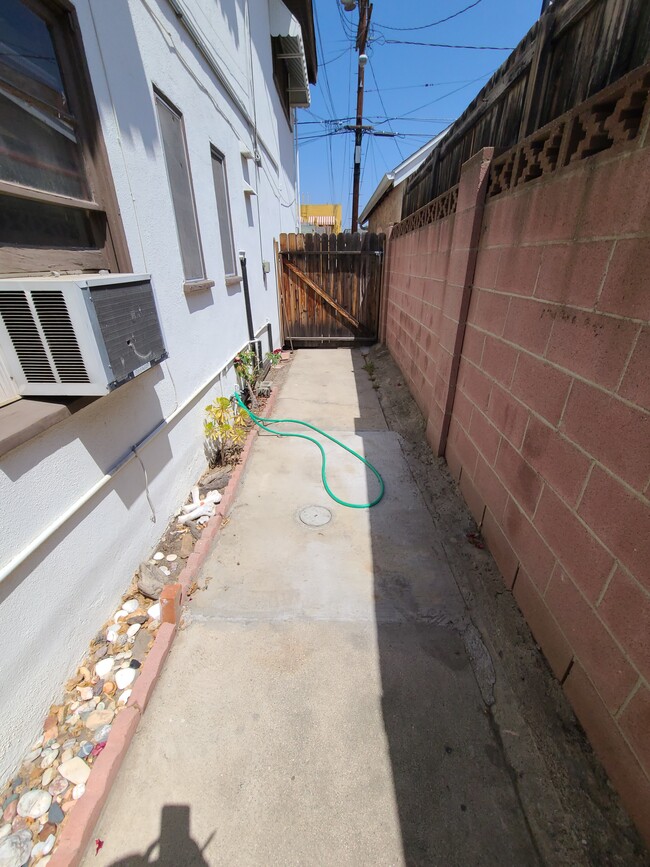 private yard accessed via bedroom door - 4360 Kraft Ave