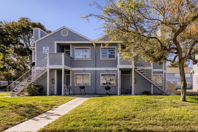 Building Photo - MOVE IN SPECIAL!!  HALF OFF FIRST MONTH'S RENT!! -  LOVELY 2 bedroom Condo Ready for Immediate Mo...