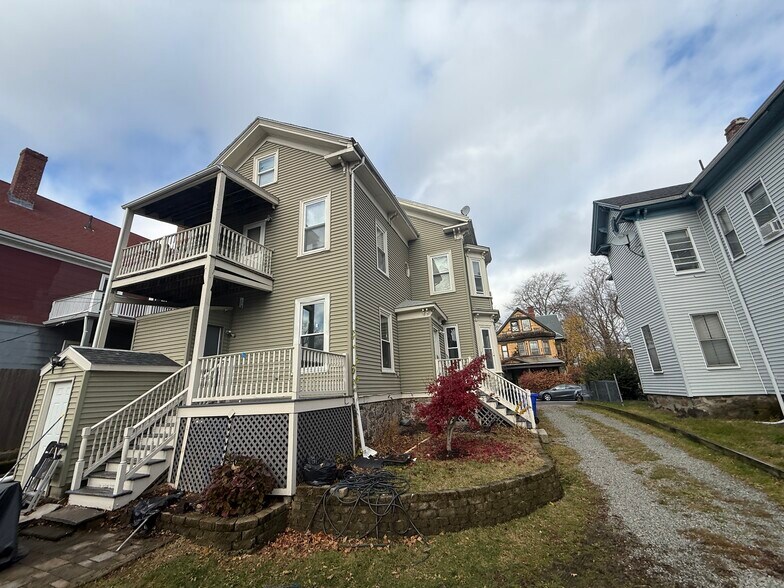 Building Photo - 4 Wabon St