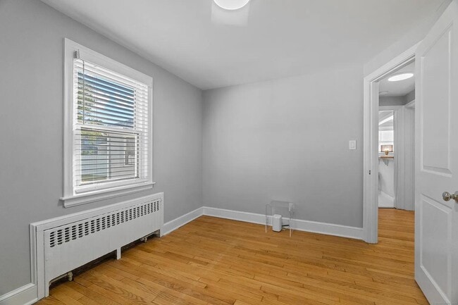 Building Photo - 153 Englewood Ave