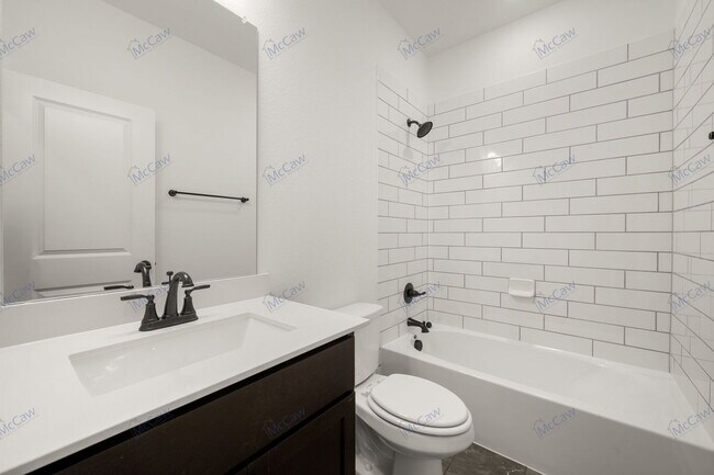 Building Photo - 225 Whitetail Dr
