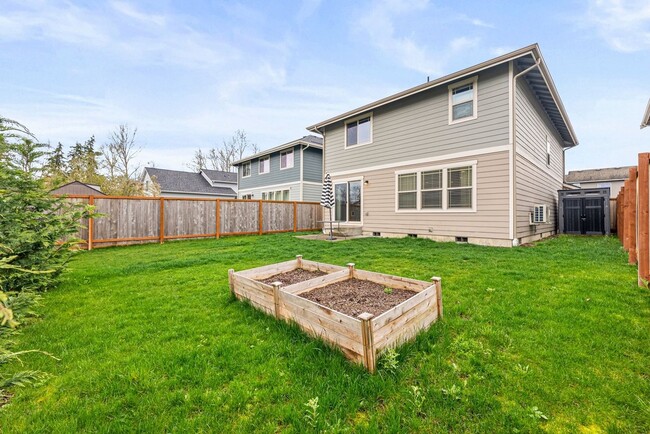 Building Photo - Modern 4-Bed Tacoma Home | Energy Efficien...