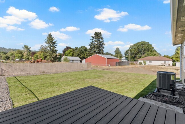 Building Photo - Newly built 4 Bedroom Duplex With Garage