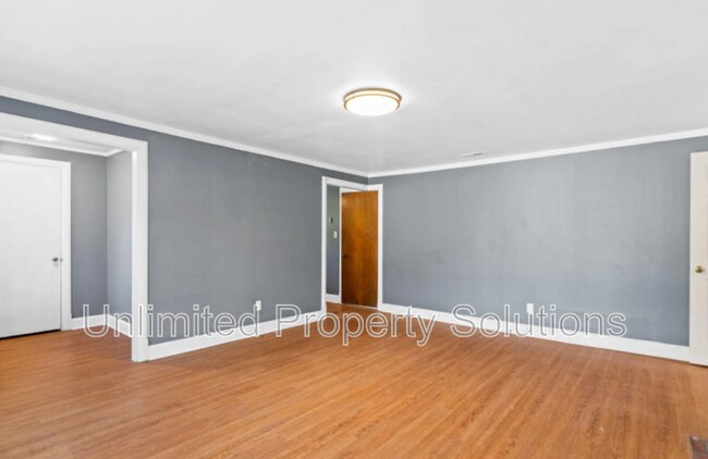 Building Photo - 3416 Wilshire Blvd