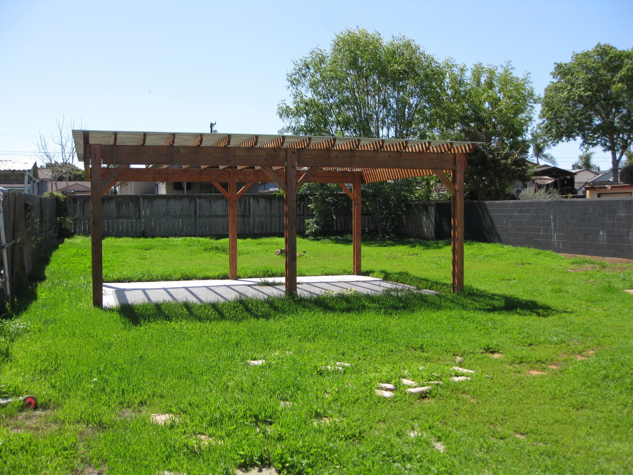 Building Photo - 1641 Evergreen Ave