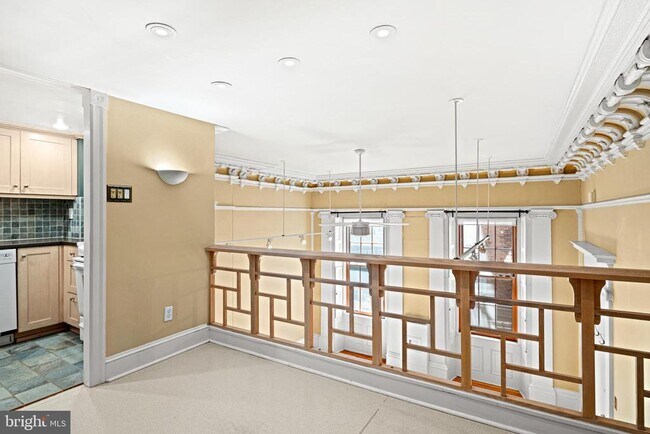 Building Photo - 1018 Spruce St
