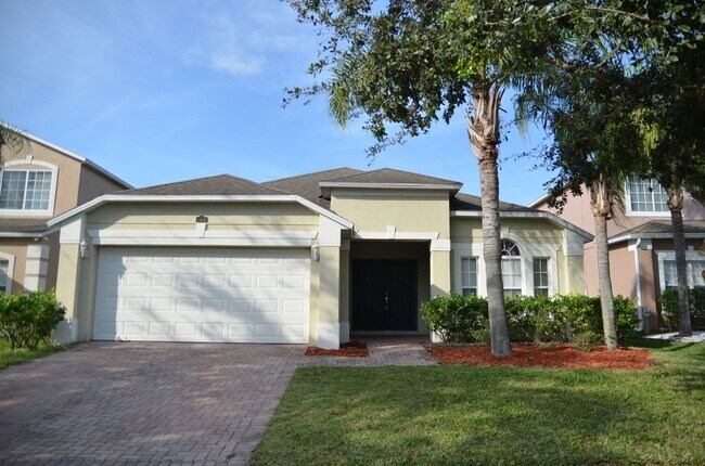 Primary Photo - 4/2 Home in Moss Park Ridge of Lake Nona w...
