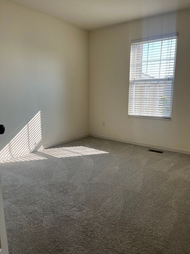 Building Photo - 57 Monterey Cypress Dr