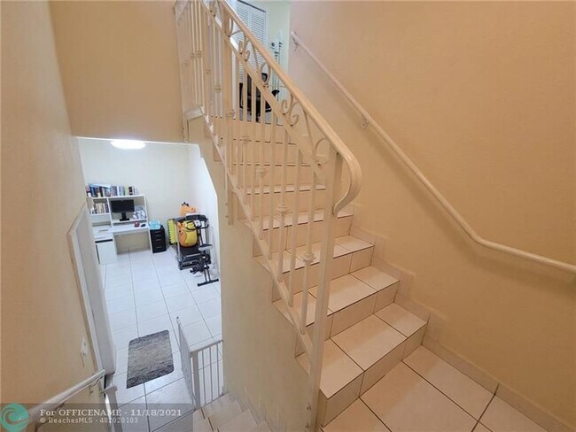 Building Photo - 7260 NW 174th Terrace