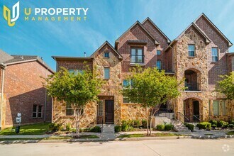 Building Photo - 2745 Troutt Dr
