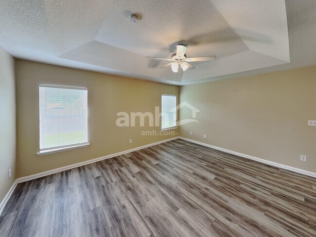 Building Photo - 76191 Long Pond Loop