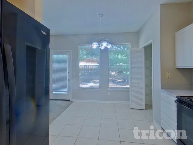 Building Photo - 3840 Tallcott Dr