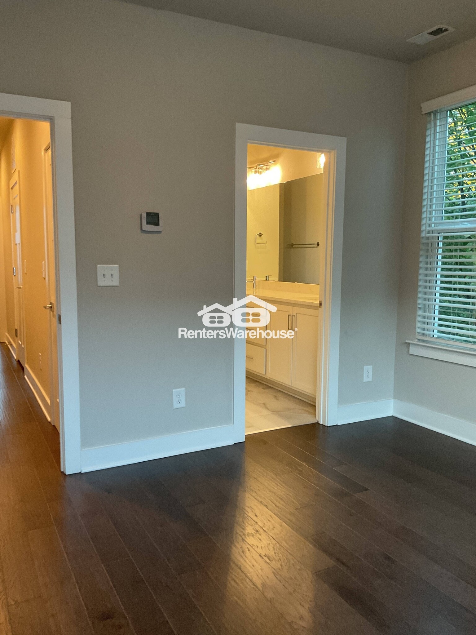 Building Photo - 1319 Millpark Ln