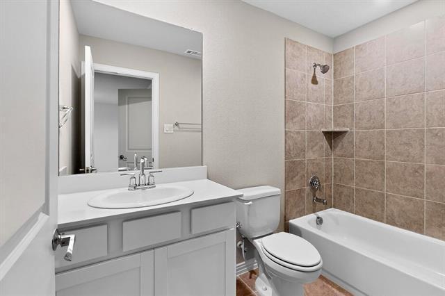 Building Photo - 333 Edmund Ln