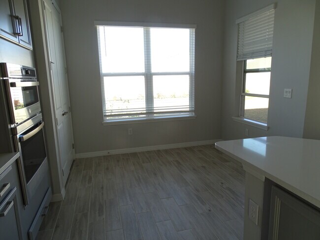 Building Photo - 5908 Fieldmoor Ct