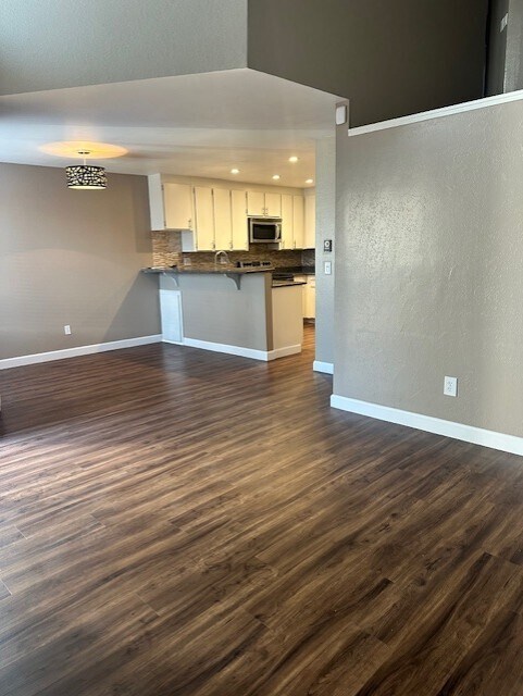 Building Photo - 603 Marylyn Cir