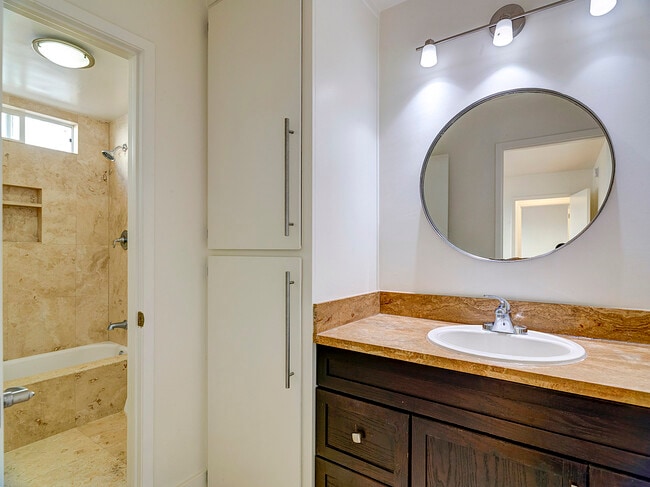 Building Photo - 2884 Sawtelle Blvd