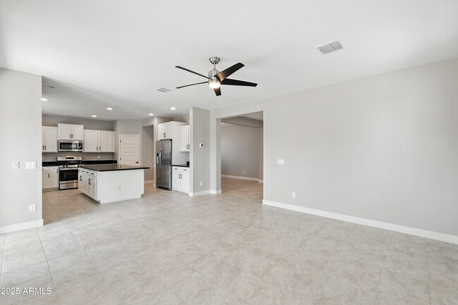 Building Photo - 13710 N 174th Ln