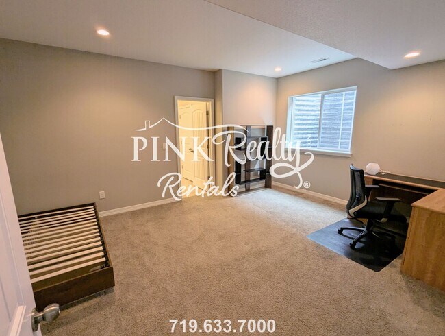 Building Photo - 3286 Golden Meadow Way