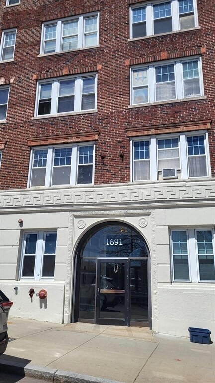 Building Photo - 1691 Commonwealth Ave